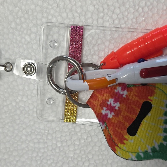 *Set* Badge Reel Care Bears - Picture 3 of 7